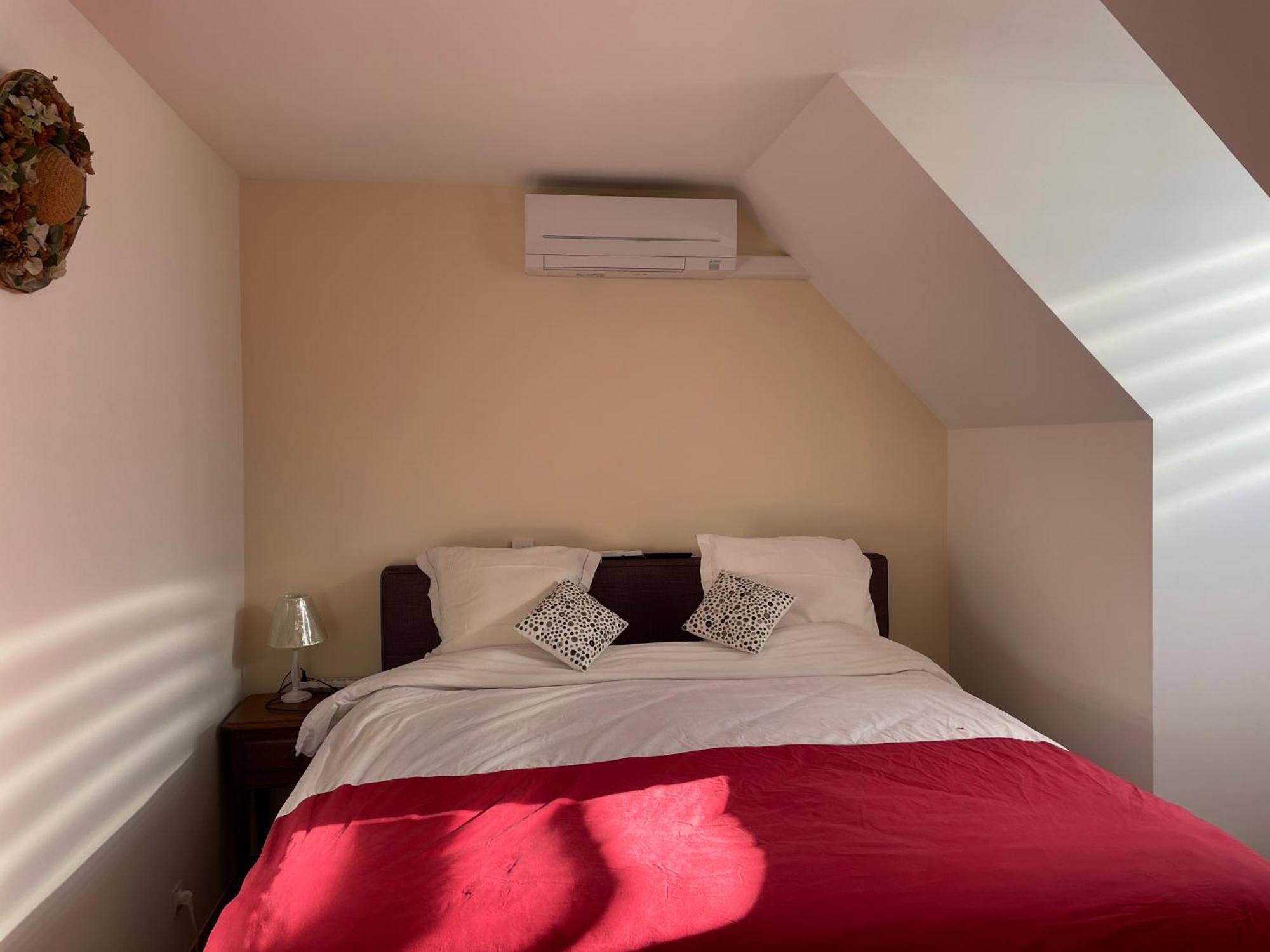 Chambre Climatisee, Entre Paris Disneyland, Au Coeur Des Jeux Olympiques Canoe-Kayak, Vaires-sur-Marne エクステリア 写真